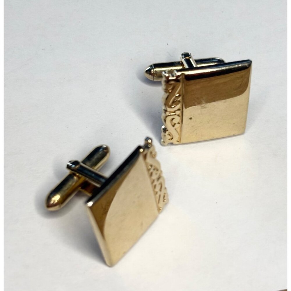 Gold-Plated Square Cufflinks With Ornate Detailing In Black Gift Box